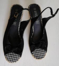 Chaussures toiles noires avec noeud t 42